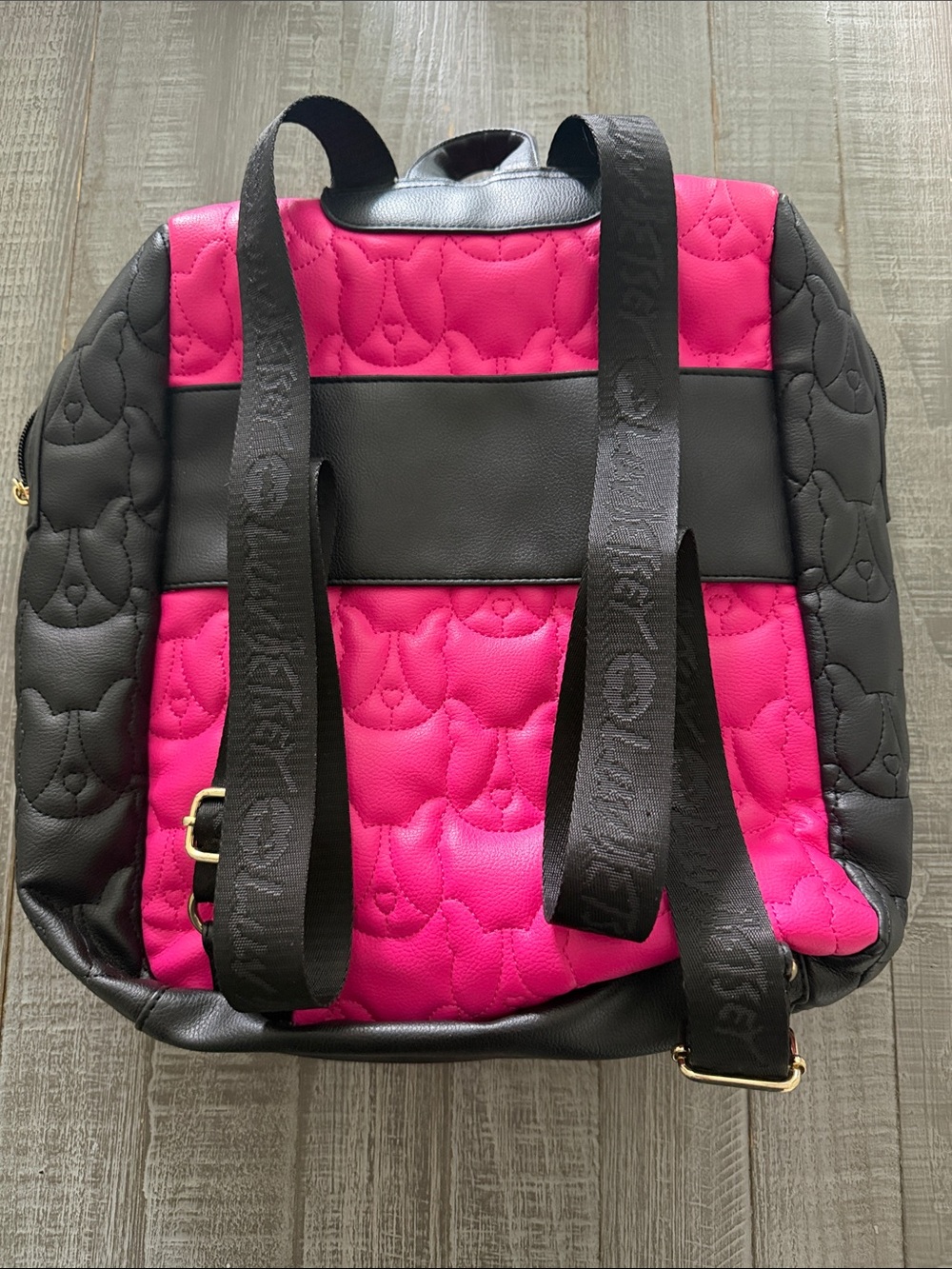 Betsey Johnson Hot Pink and Black Quilted Backpack - Picture 5 of 11